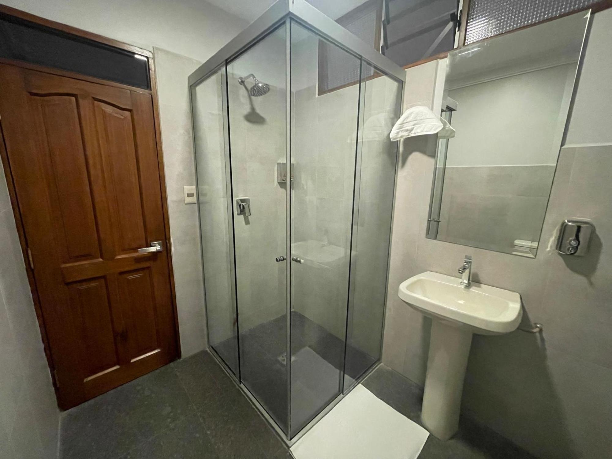 Izza Hotel Cochabamba Luaran gambar
